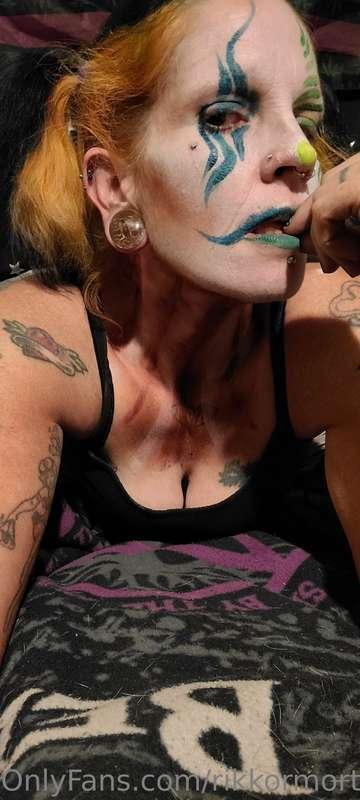 Just clown things