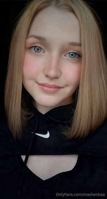 Let me distract you👉 @dashenka2006ua 💋
Cute girl @dashenka20..