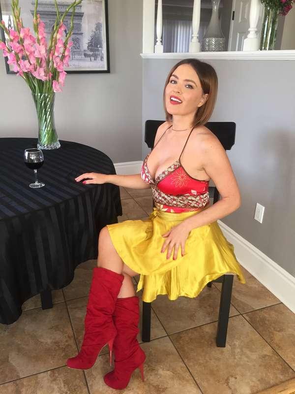 I’ve had this top since I was 16! You like the bright colors..