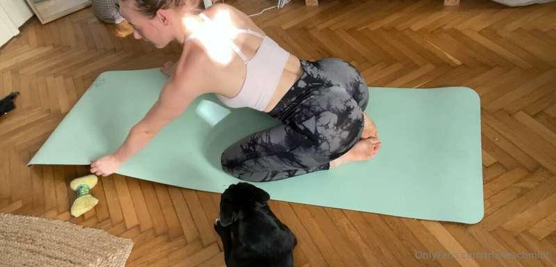 we all know that one friend that takes pictures of you being..