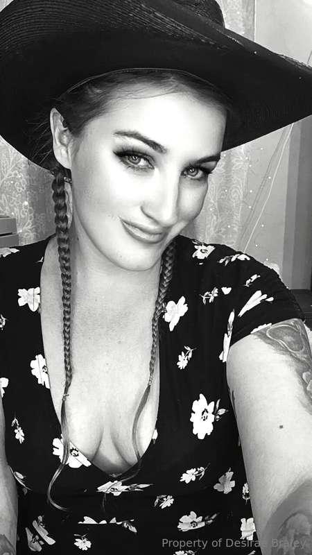 mistressdesirae image #2