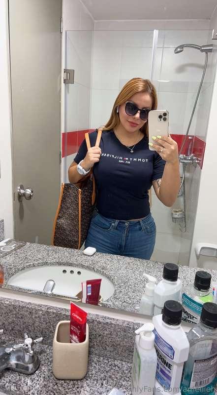 Girlfriend Material🌸