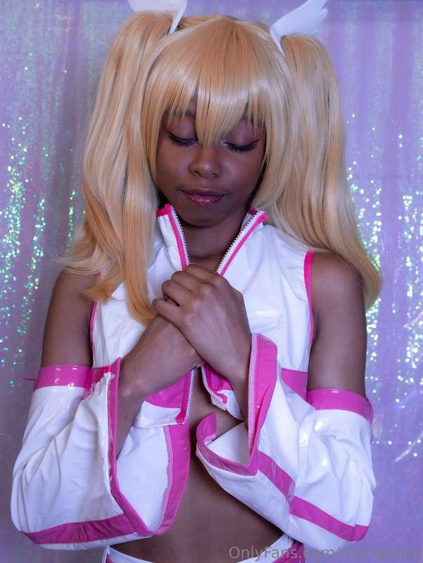 alyciaelvie image #1