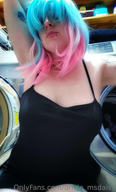 urfavdumbtch image #0