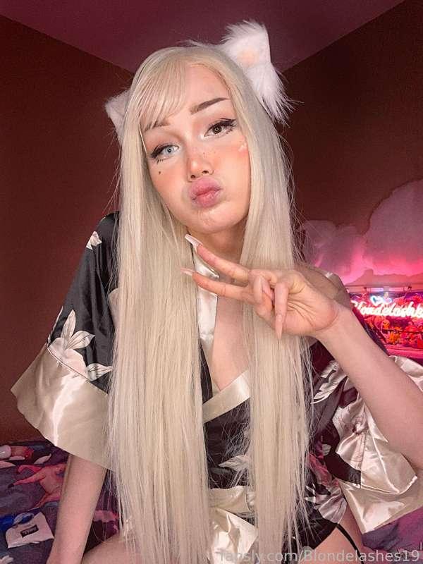 blondelashes19 image #10