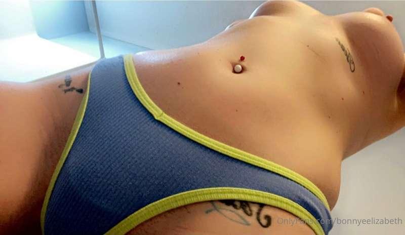 Looking for a sugar daddy!😉 I need someone to spoil me 😘😘 
A..