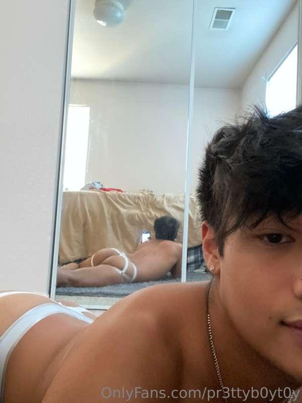 pr3ttyb0yt0y image #1