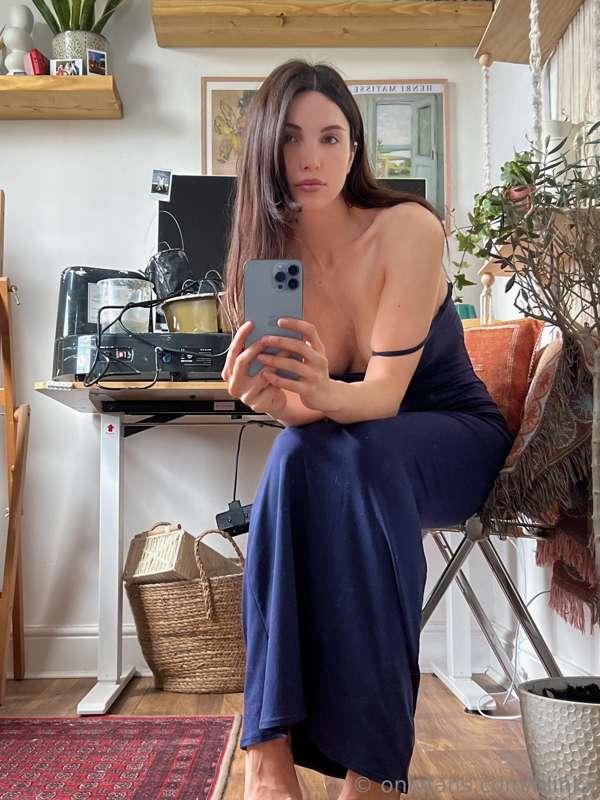 take me out tonight ❤️ https://onlyfans.com/blinkx/c1