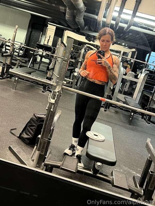I morse på gymmet. Det står alltid "legday" på schemat på må..