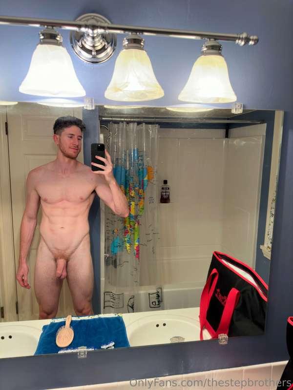 Swipe to see the ball massage I gave myself before my shower..