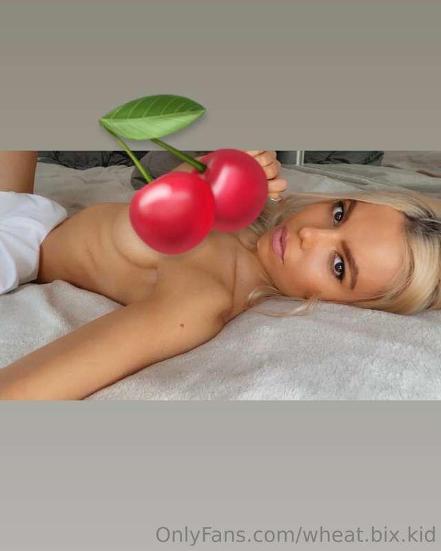 DM me a 🍒 and I’ll send the you the uncensored version of th..