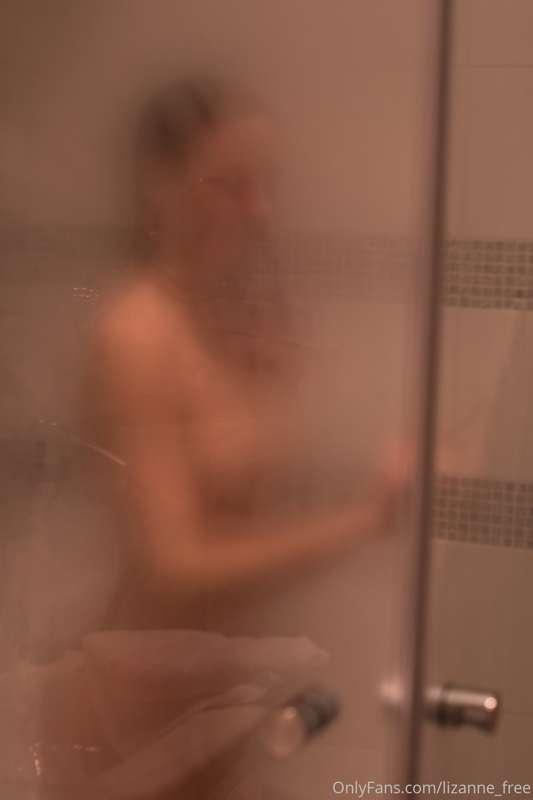 lizanne_free image #0