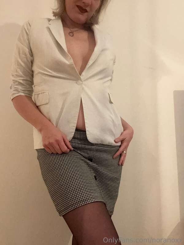 Dirty Office Look 😈