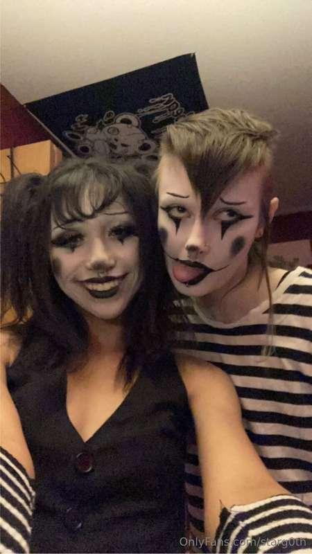 Just clowning around with @starboy_scotti 🤡🖤 https://www.onl..