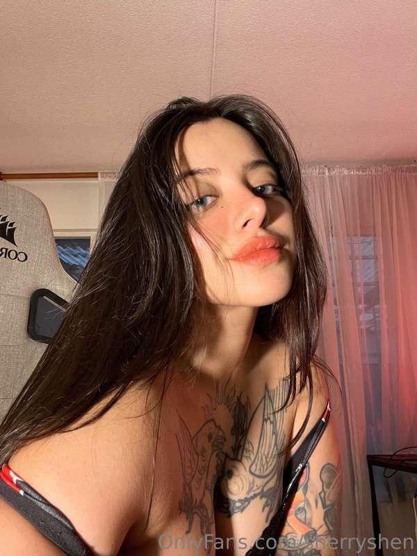 Streaming tonight ♥️ good day for you