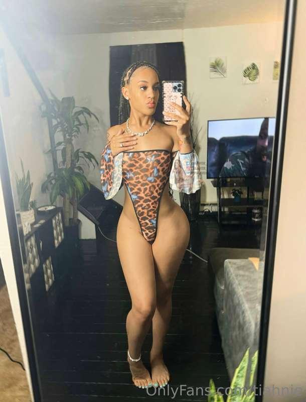 Almost nude🤭