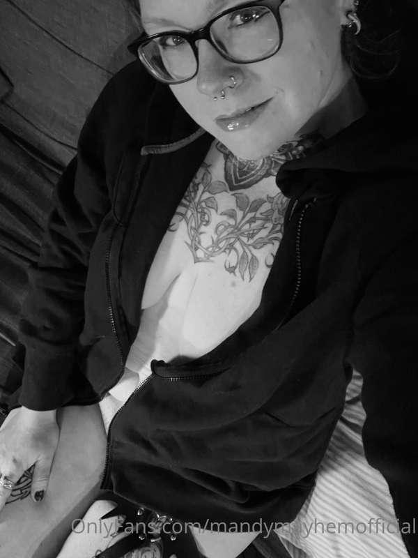 Are you excited babe?!? I’m getting my sex machine next week..