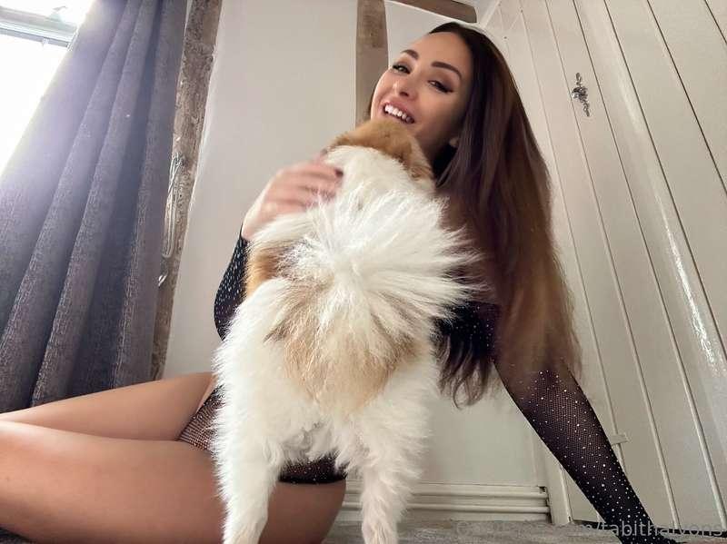 When you're trying to take photos but you have dogs 🙈🙈