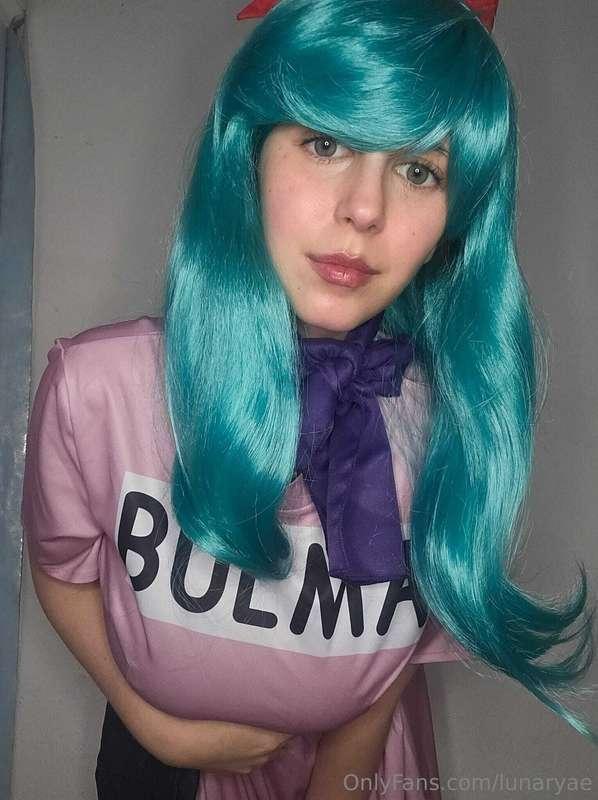 How do you like my Bulma cosplay?