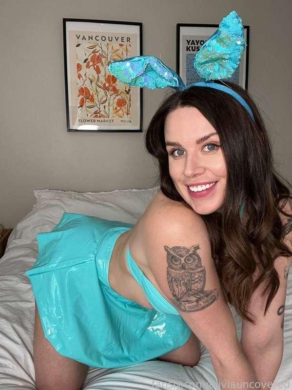 I hope your day is egg-stra special ❤️🥚 🐣🐰


#girlnextdoor #brunette #tattoos #alt #altgirl #college #foryou #fyp #easter #happyeaster #holiday #bunny #blue #hot