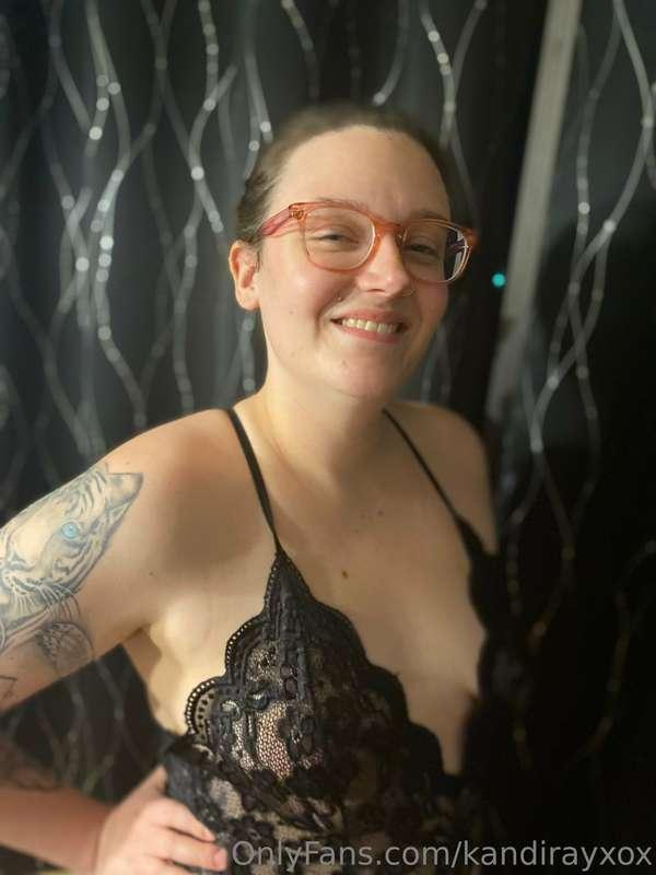 A bit of blooper real here. How can you not love that smile?..