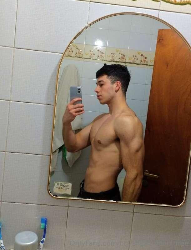 boysnext_doorr_free image #2