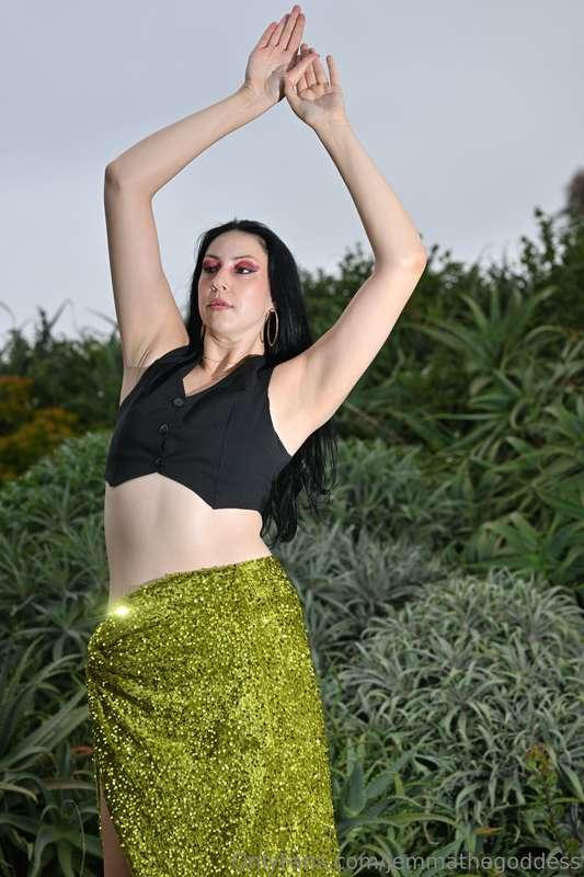 sneak peek at some new photos ;)
