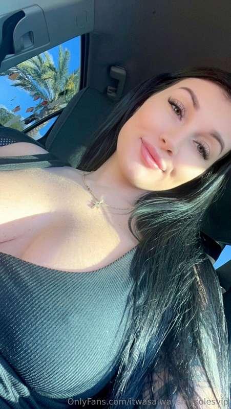 Happy bump day to all my amazing worshippers 🥰 I am currentl..