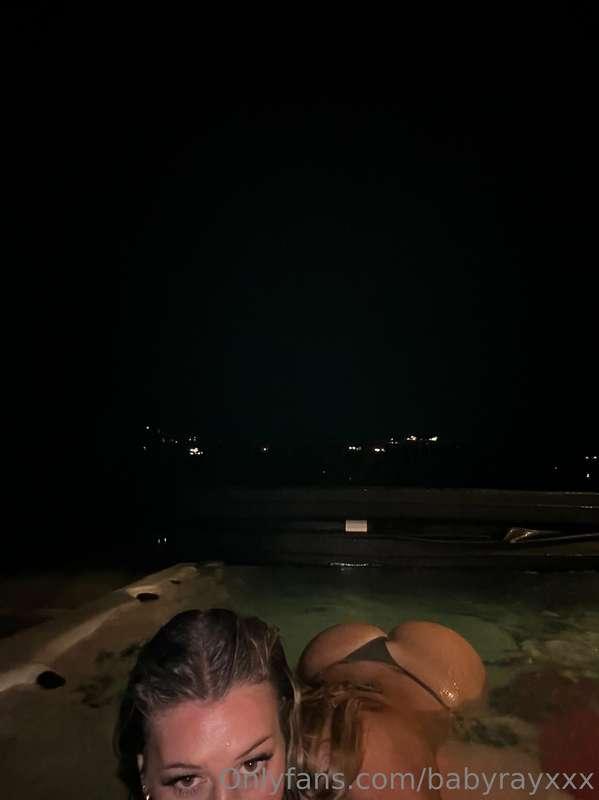 let’s gets naughty in the hot tub