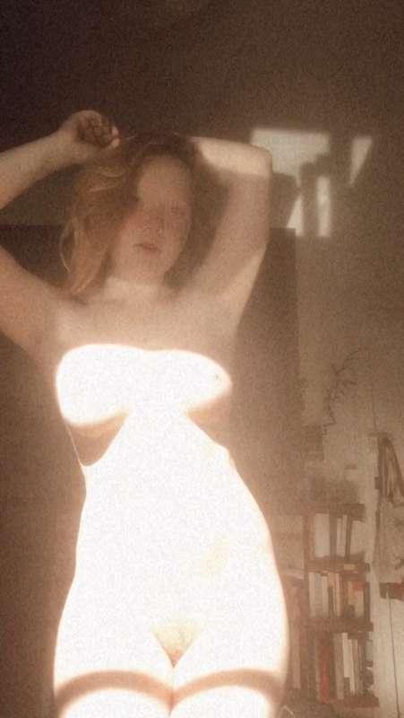 redheadalana image #0
