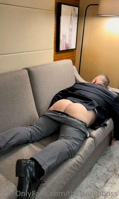 thesuitedboss image #4