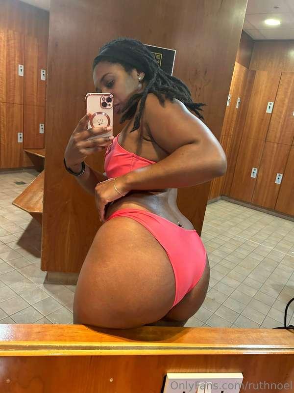 Beautiful big ass 🤩✨🍓🌡️