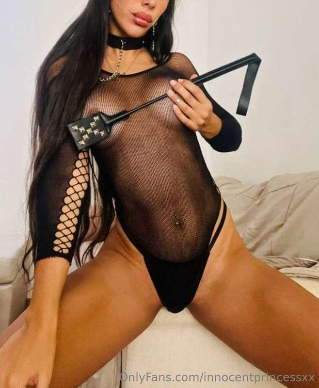 ## 🖤⛓ @mistressninaaa ⛓🖤 DOMINATRIX NINA  ⚡️⚡️I want a guy w..