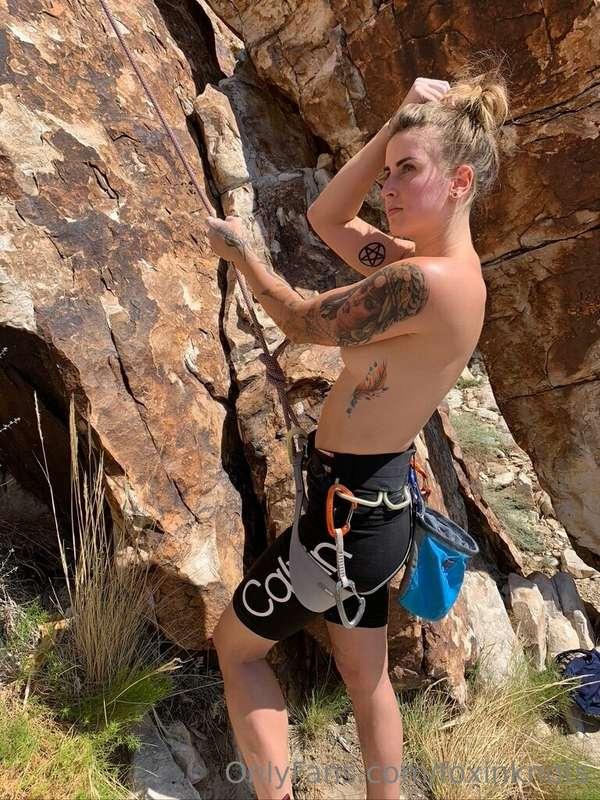Hot, sweaty, playing with ropes? Three of my favorite things..