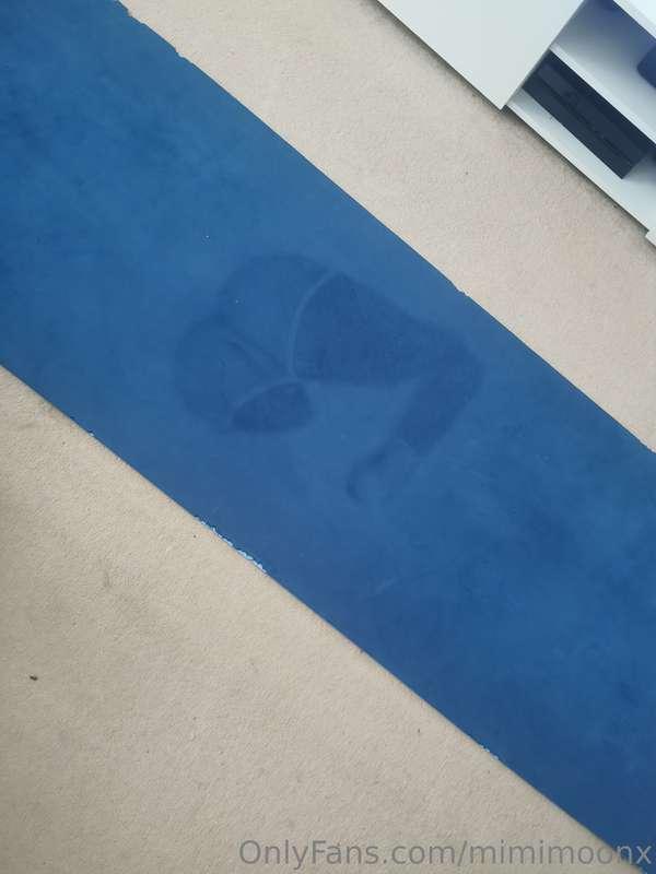 Lick my mat 😏