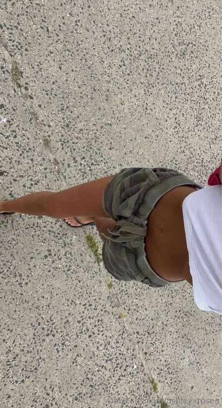 tan looking 10/10 ✨