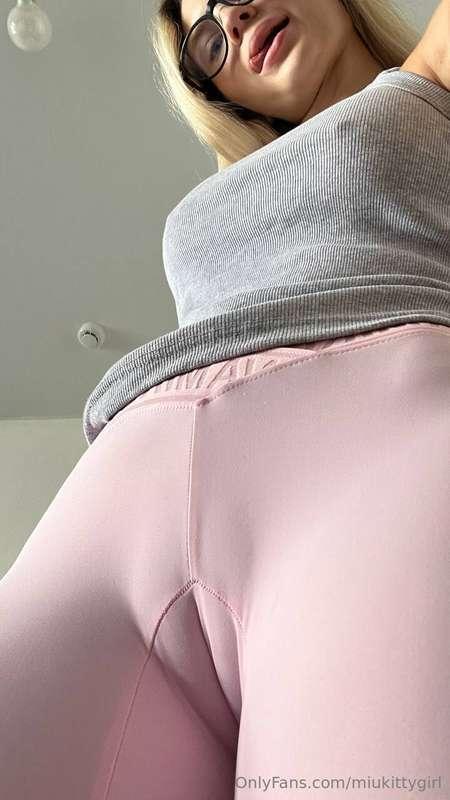 Oops... It looks like these leggings are too small for me