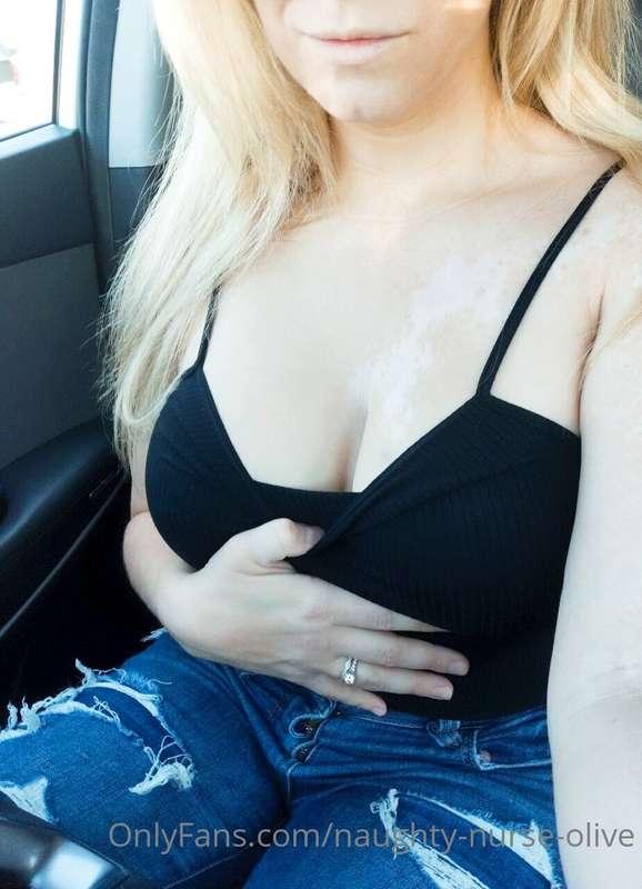 Cum run errands with me 😏