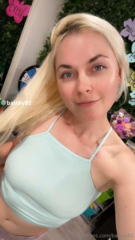 Happy Friday!! And happy July 4th <3