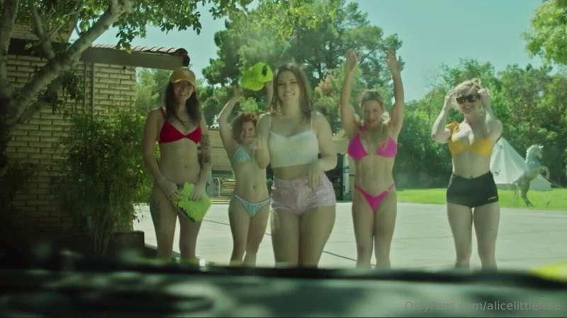 **Naughty Car Wash** ***🎥15 min video📸12 sexy photos***  **B..