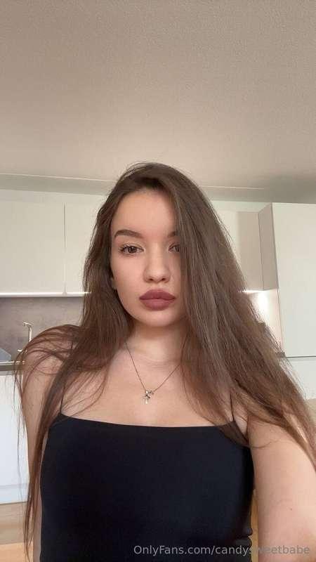 💦🥵💦 this pretty girl is always horny and knows how to make y..