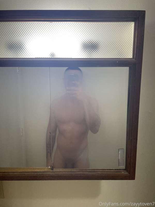 come shower w me