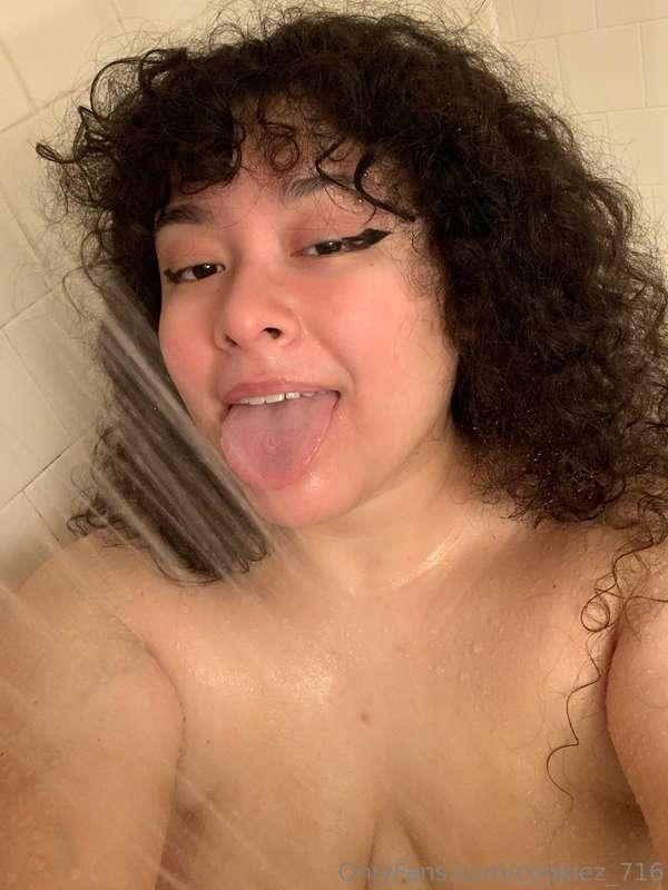 Cum and shower with me:) 