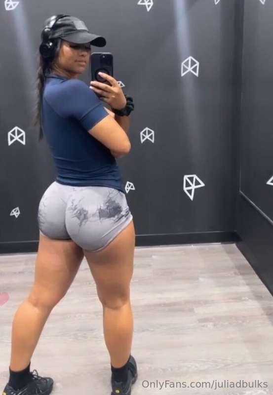 tell me I'm your favorite 🤍