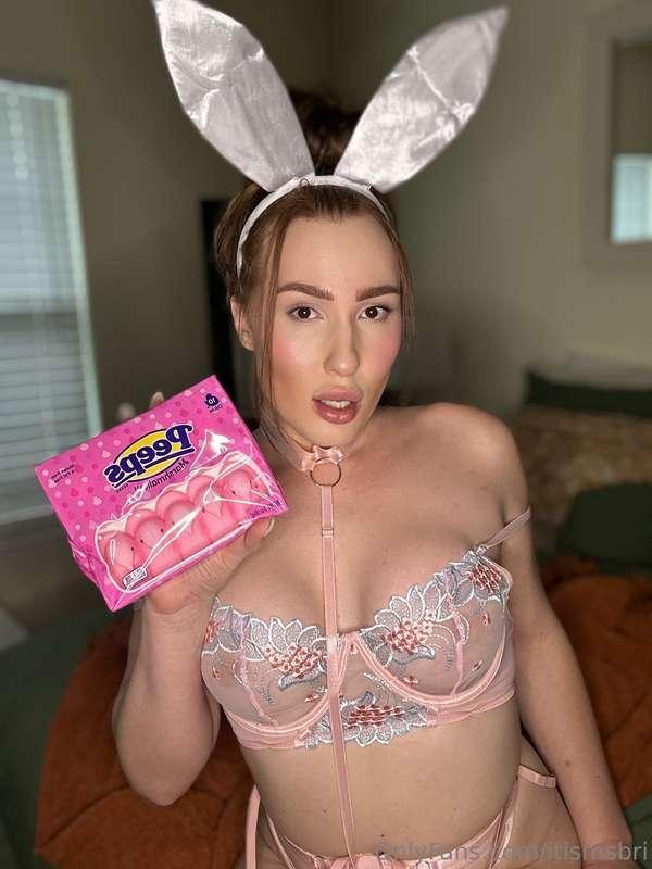 Happy Easter! How many do you think I can fit in my mouth 🐣 ..