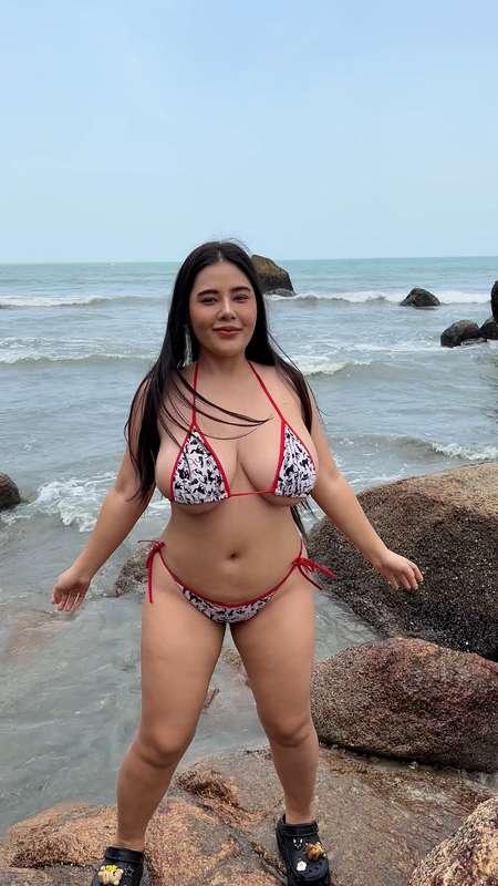 Shaking in front the sea for you only ( SEA VIEW)