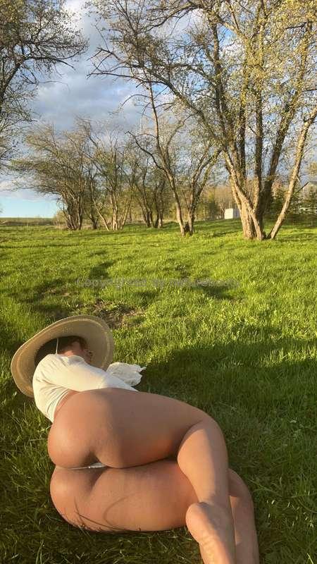 Nature booty 🍑😍