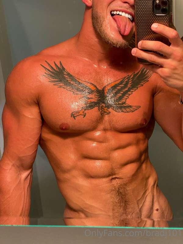 I love getting drenched in my own sweat 🥵 lick it off?