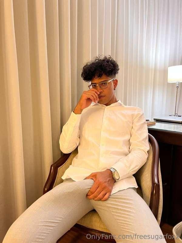 freesugarfoxx image #0