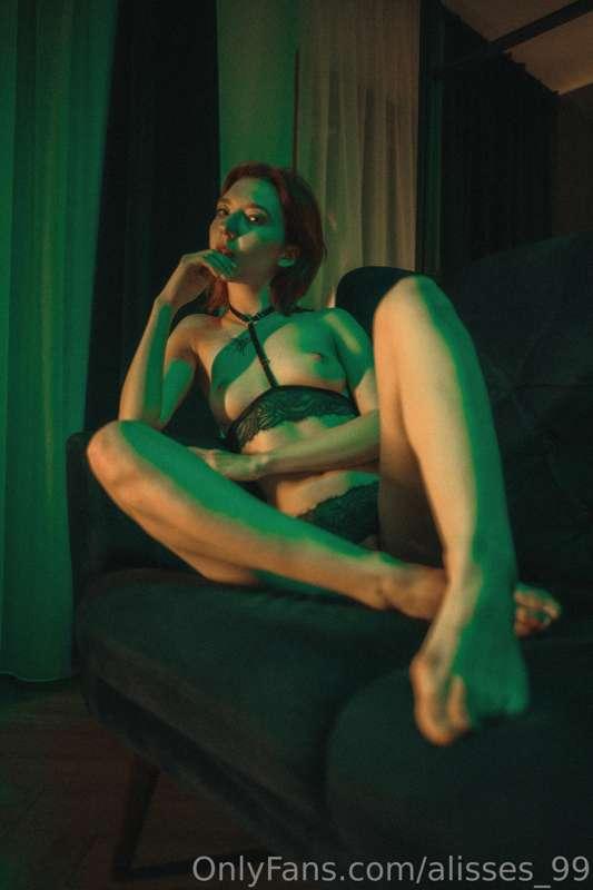 Make your day better? 🤤
By: @mowmimejker